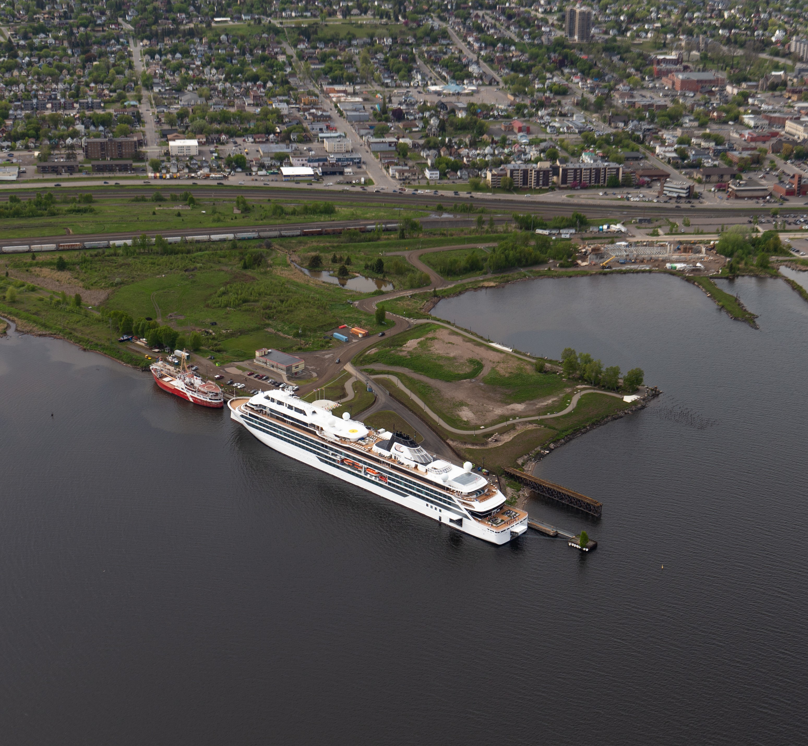 Cruise Ship