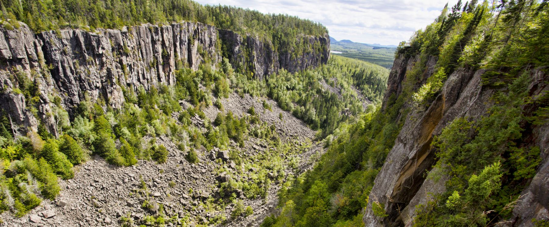 Oiment Canyon